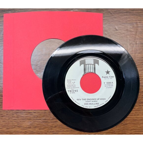 Dee Mullins Rev the Engines Up High 45 Vinyl 70s Country Promo Triune 7209 - Picture 5 of 6